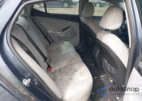 2015 Kia Optima Lx z USA, uszkodzony, nr VIN 5XXGM4A73FG477471